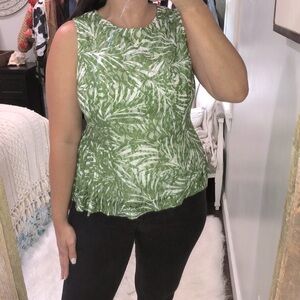 The Limited size petite large green new top